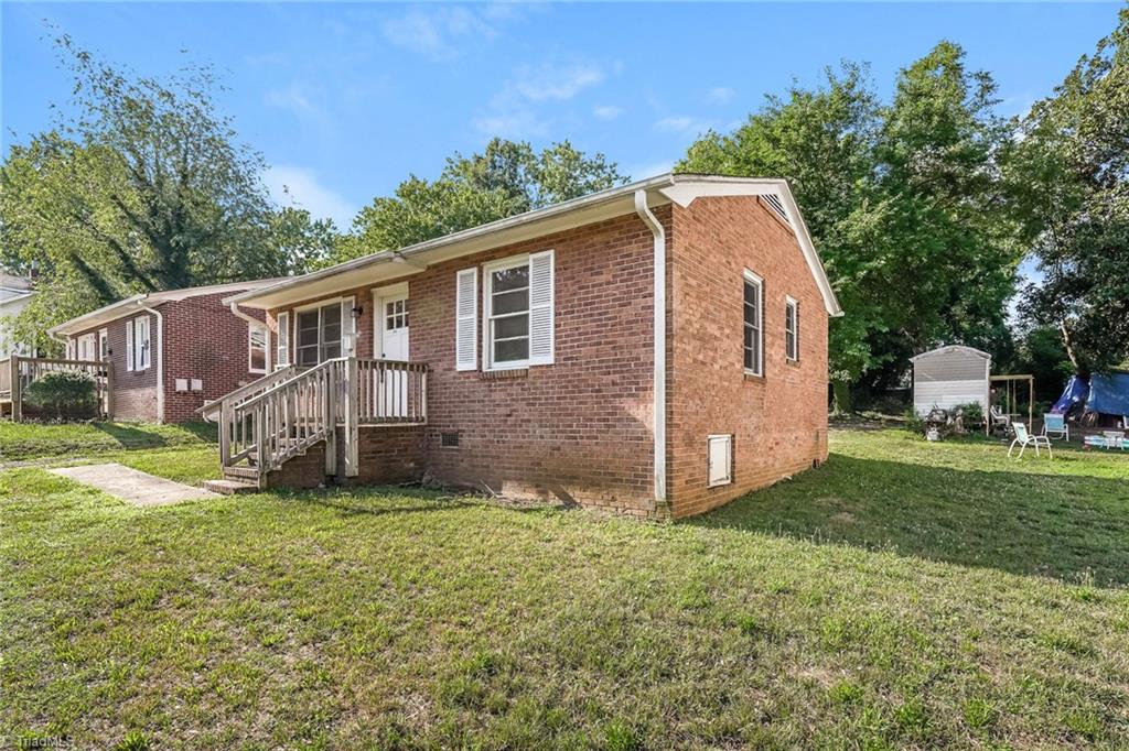 Photo of 1006 E Devonshire Street, Winston-Salem, NC 27107 (MLS # 1237717)