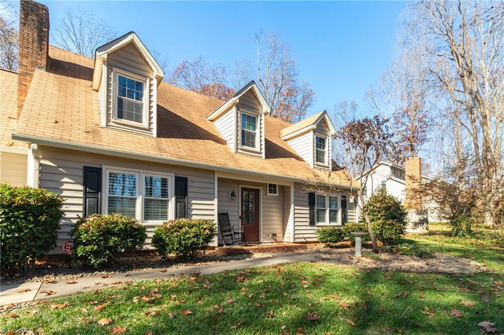 438 Valleymeade Drive