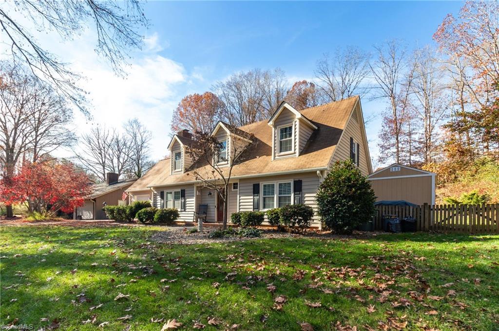 438 Valleymeade Drive