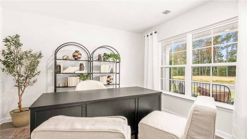 Photo of 4727 Mount Hope Drive, Winston-Salem, NC 27107 (MLS # 1228366)