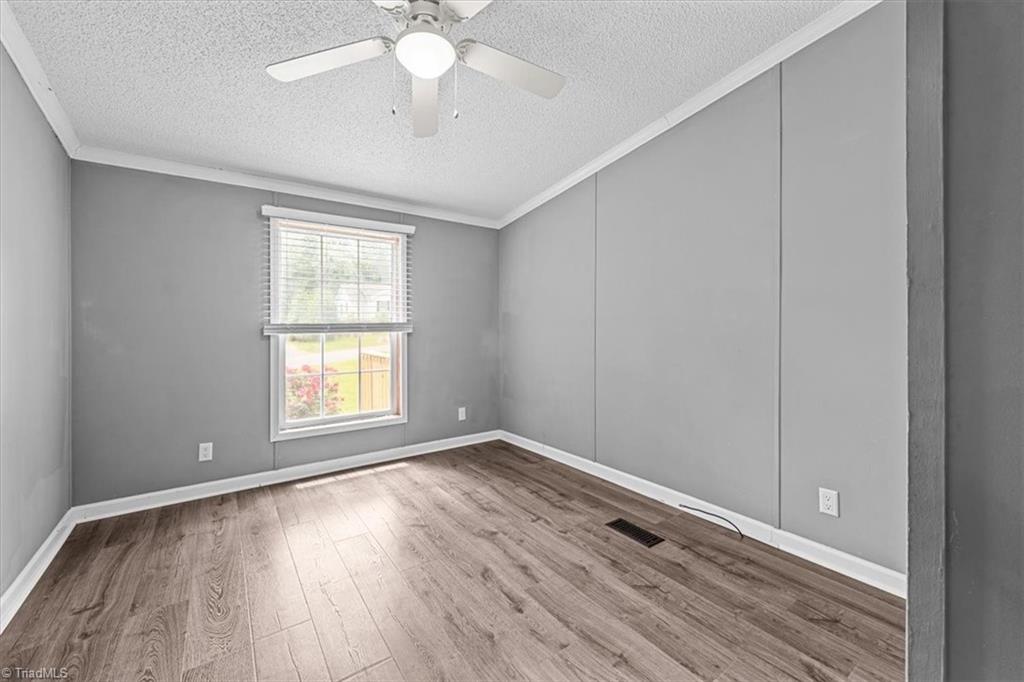 1004 Candlewood Circle, Siler City, North Carolina image 25