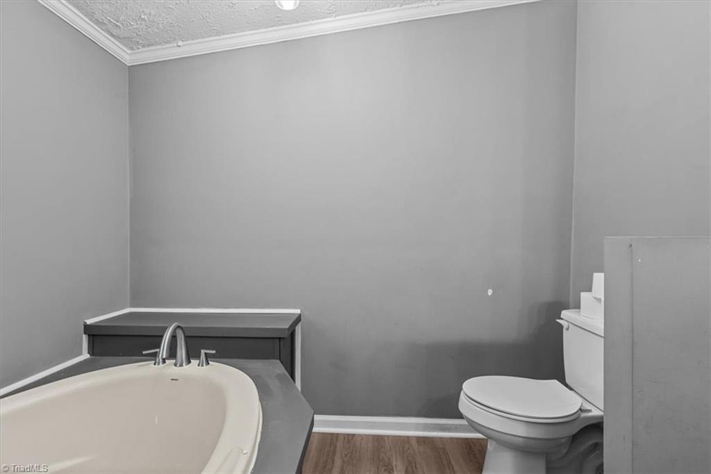 1004 Candlewood Circle, Siler City, North Carolina image 19