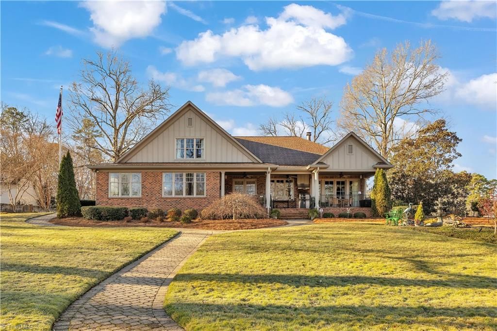 Photo of 8 N Road Circle, Salisbury, NC 28144 (MLS # 1208035)