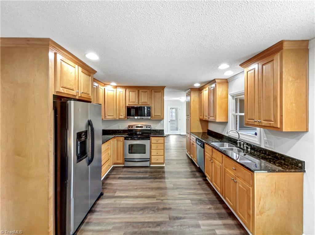 2560 Wallingford Road