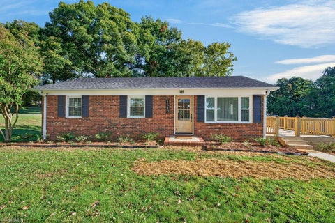 Homes For Sale - 1540 Red Brush Road<br/> Mount Airy, NC 27030