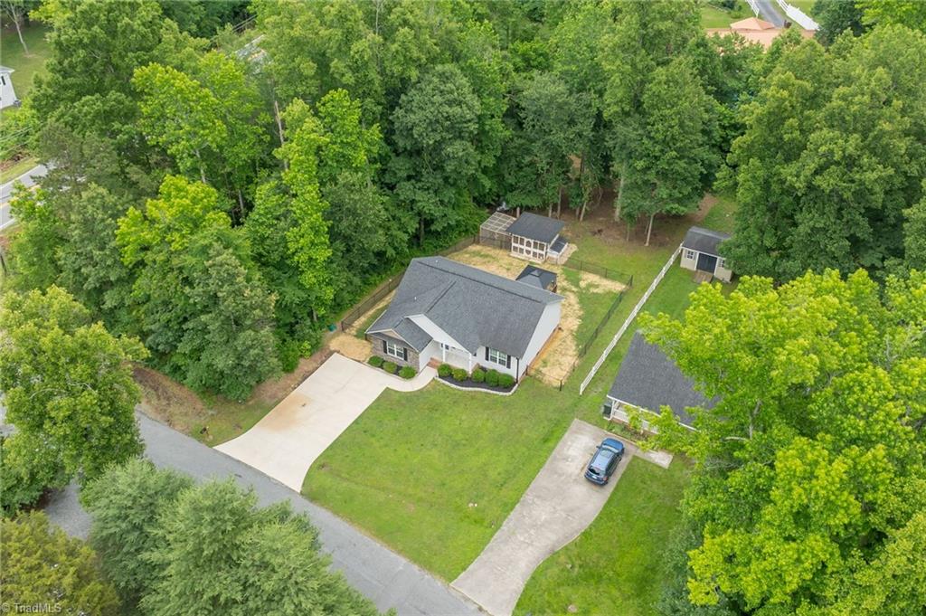 320 Conrad Circle, Thomasville, North Carolina image 2