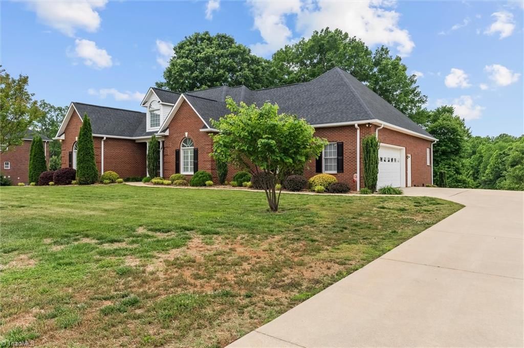 Photo of 139 Morning Dove Lane, Statesville, NC 28625 (MLS # 1219120)