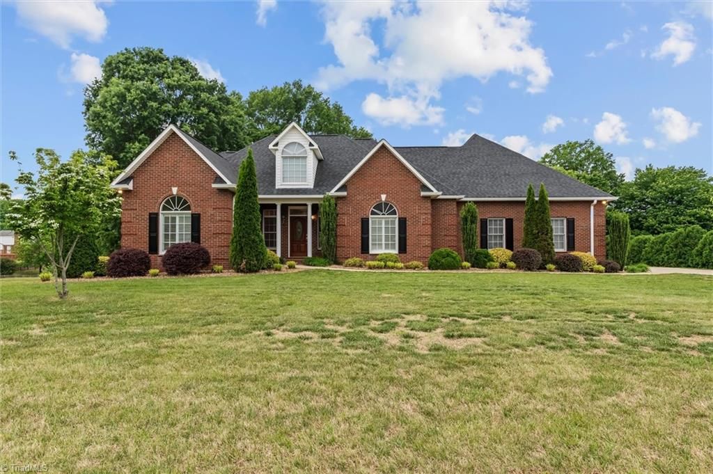 Photo of 139 Morning Dove Lane, Statesville, NC 28625 (MLS # 1219120)