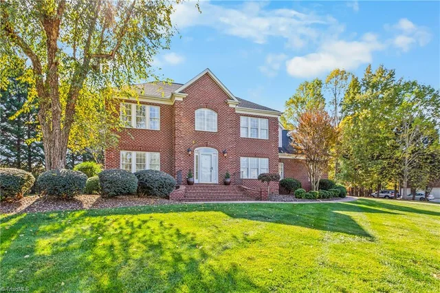 7161 Falcon Way, photo 4 of 50