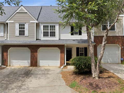 Townhouse For Sale - 32 Josephine Circle<br/> Greensboro, NC 27410