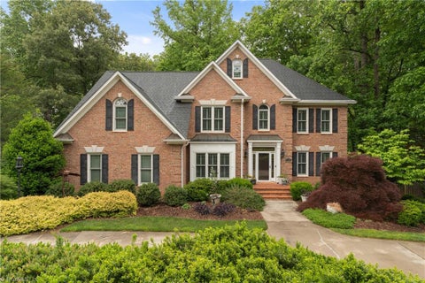 Homes For Sale - 3763 Sandalwood Lane<br/> Winston-Salem, NC 27106