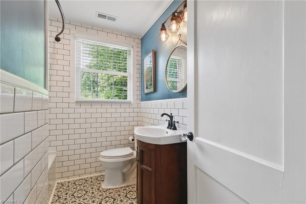 608 Wicker Street, Greensboro, North Carolina image 10