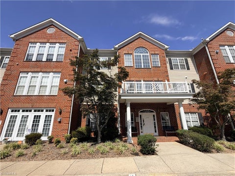 Condo For Sale - 522 College Road<br/> Greensboro, NC 27410
