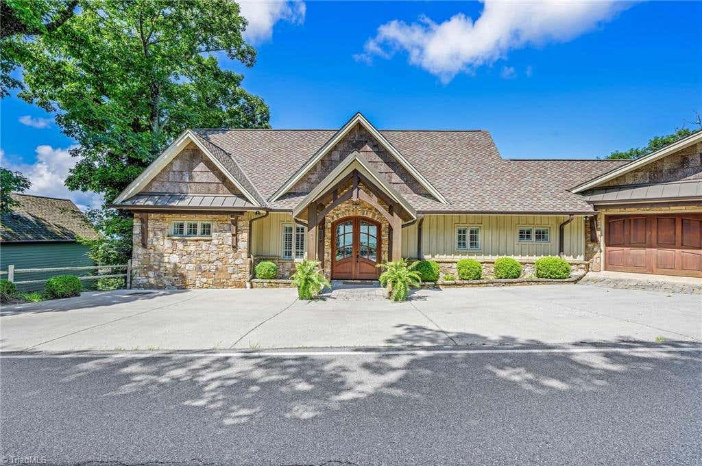 Photo of 777 Green Hill Road, Blowing Rock, NC 28605 (MLS # 1229863)