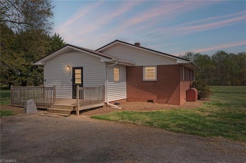 Homes For Sale - 151 Goodall Lane<br/> Dobson, NC 27017