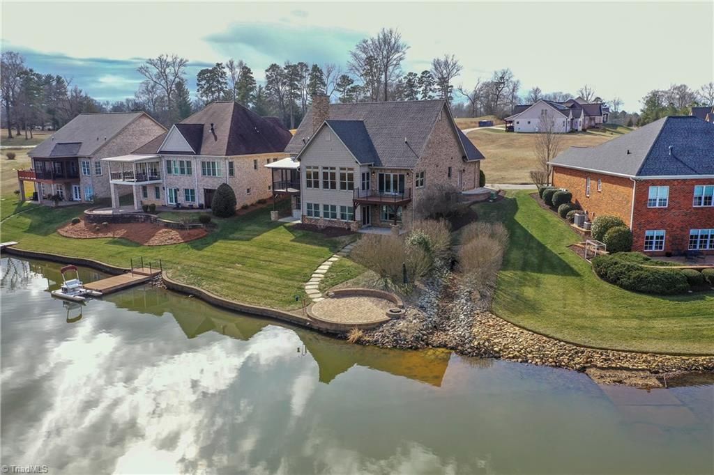 Photo of 177 Reserve Drive, Mocksville, NC 27028 (MLS # 1207626)