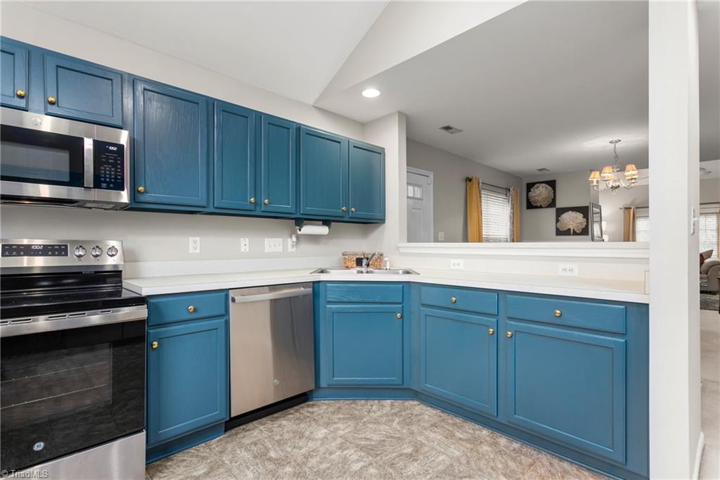 896 Creek Crossing Trail, Whitsett, North Carolina image 13
