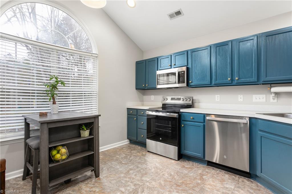 896 Creek Crossing Trail, Whitsett, North Carolina image 12