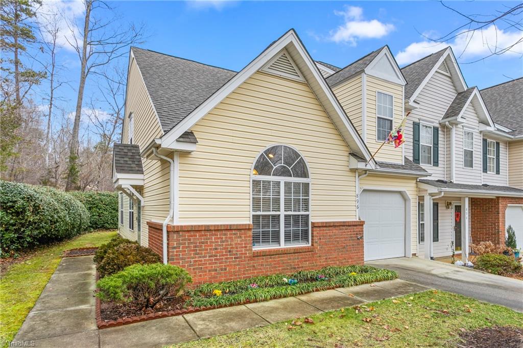 896 Creek Crossing Trail, Whitsett, North Carolina image 1