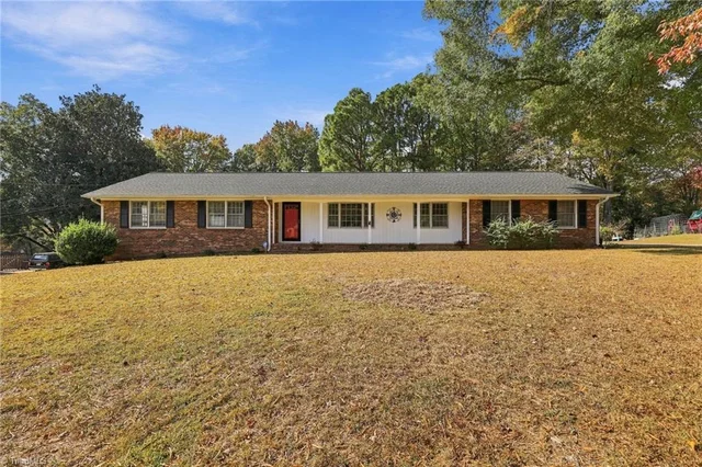 113 Sagewood Road, Jamestown, NC, 27282