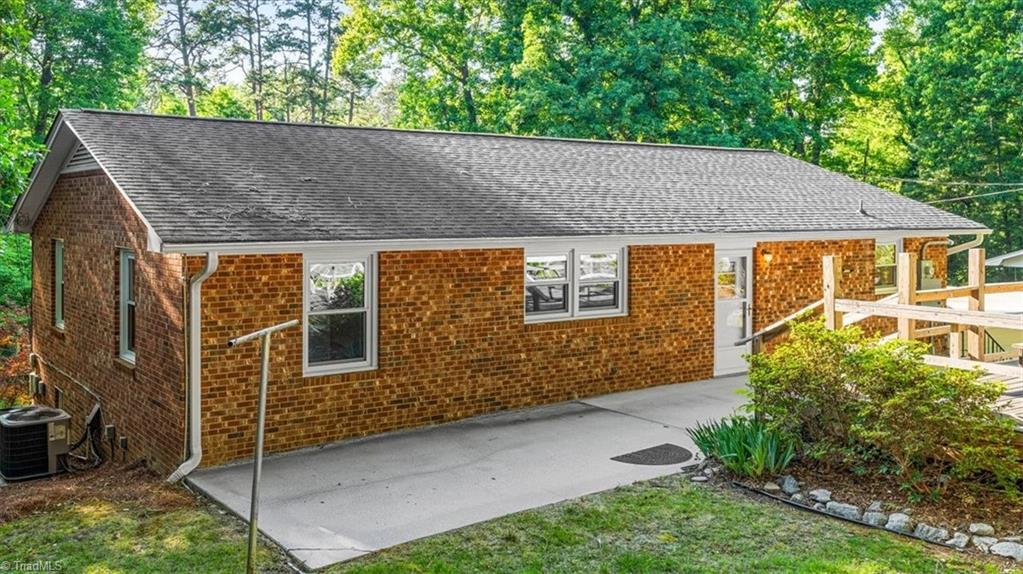 509 Valleybrook Drive