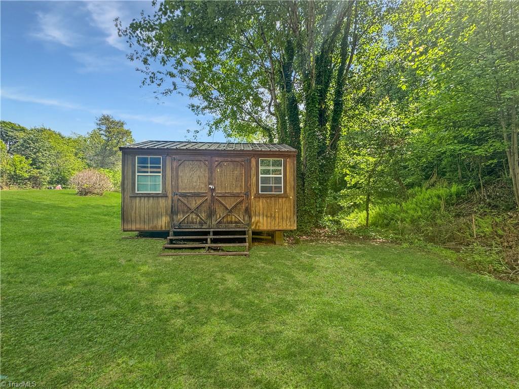 964 Mountain View Road, North Wilkesboro, North Carolina image 22
