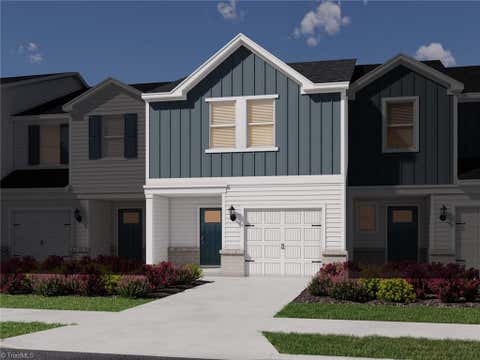 Townhouse For Sale - 807 Streamview Court<br/> Orange County, Mebane, NC 27302