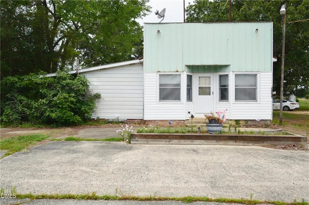 8671 Nc Highway 49, Snow Camp, NC, 27349