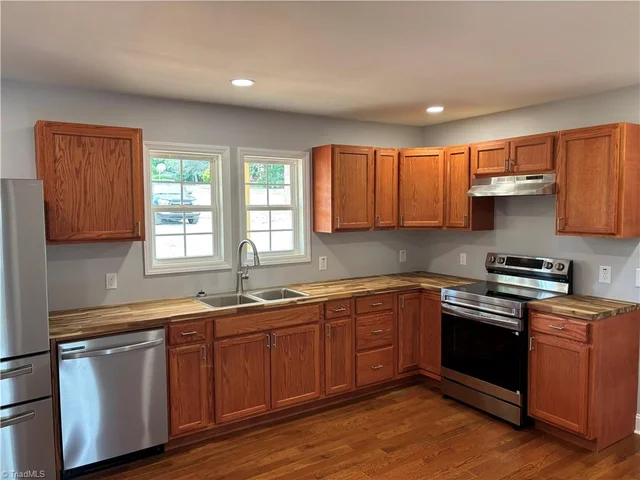 2101 Cook School Road, photo 3 of 10