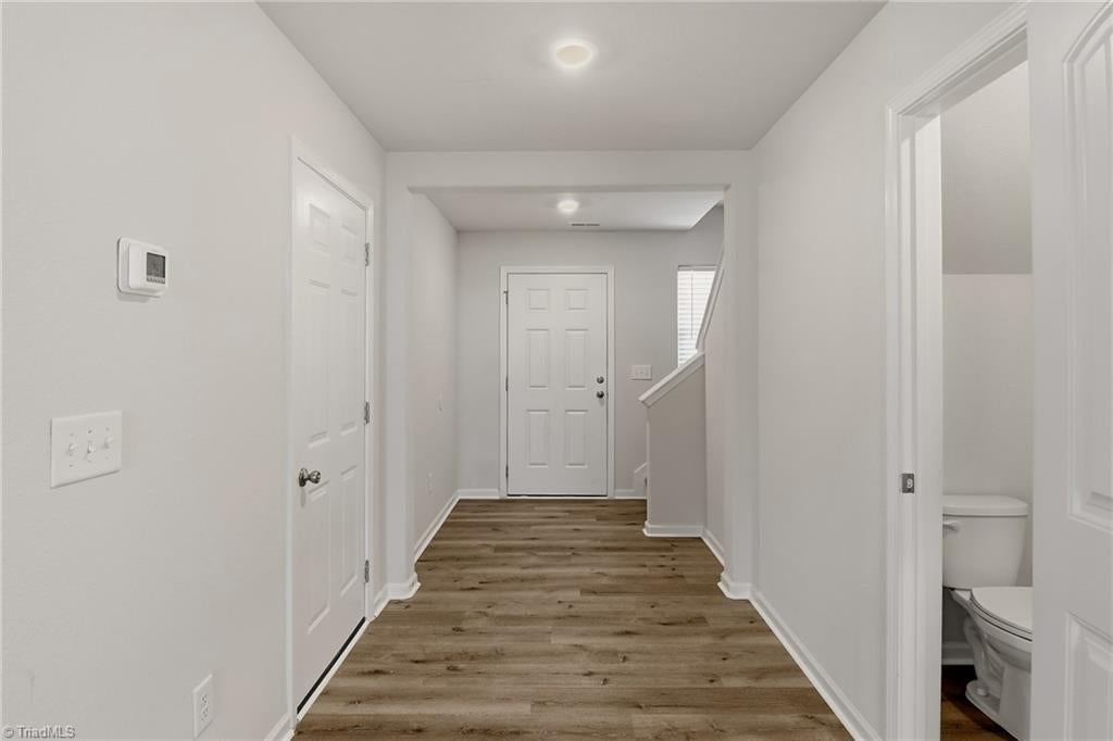 Photo of 2106 Briar Run Drive, Greensboro, NC 27405 (MLS # 1229929)