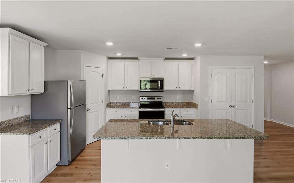 Photo of 2106 Briar Run Drive, Greensboro, NC 27405 (MLS # 1229929)