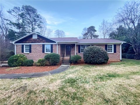 A home in Pfafftown