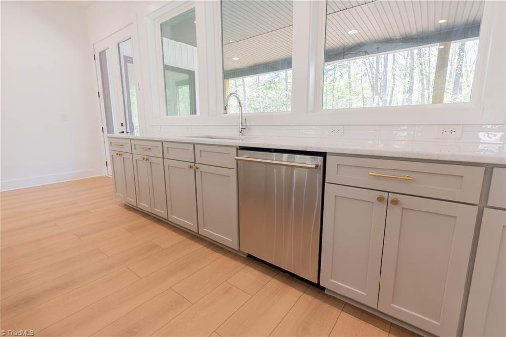 355 Knollcrest Drive, Pinnacle, North Carolina image 19