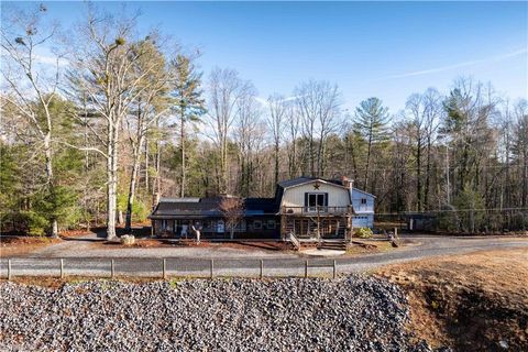 A home in Mount Airy