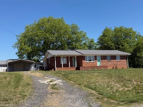 Homes For Rent - 2311 Grooms Road<br/> Reidsville, NC 27320