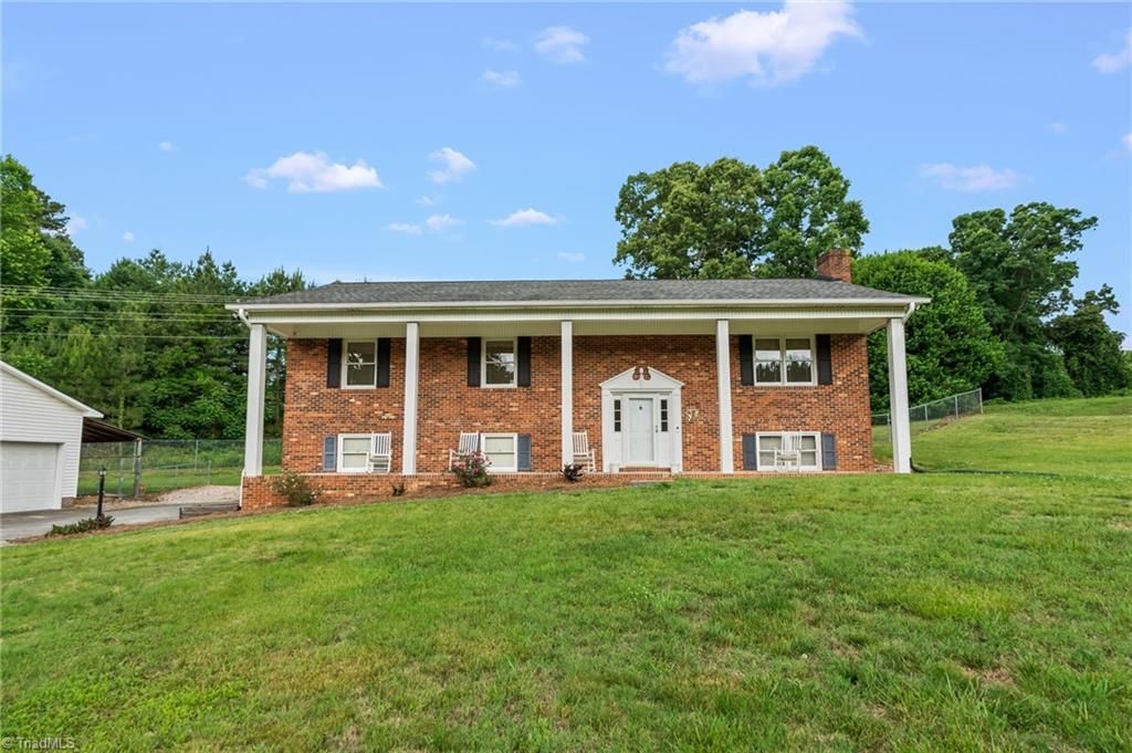 Photo of 482 Motsinger Road, Winston-Salem, NC 27107 (MLS # 1221810)