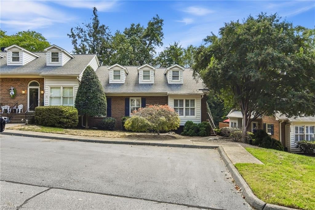 Photo of 723 Polo Oaks Drive, Winston-Salem, NC 27106 (MLS # 1235975)