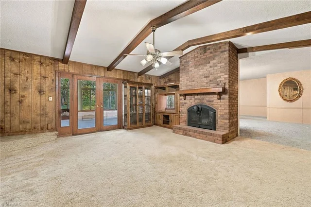5442 Yanceyville Road, photo 5 of 30