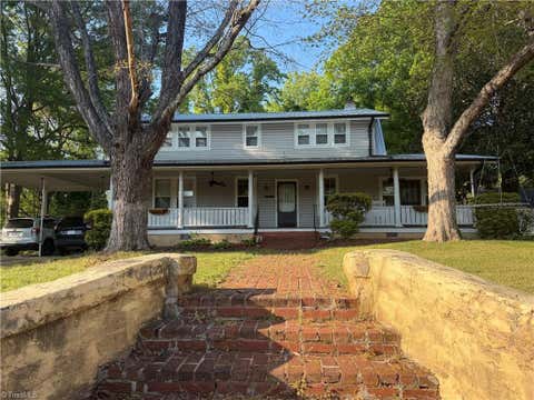 Homes For Sale - 1102 Courtland Avenue<br/> Reidsville, NC 27320