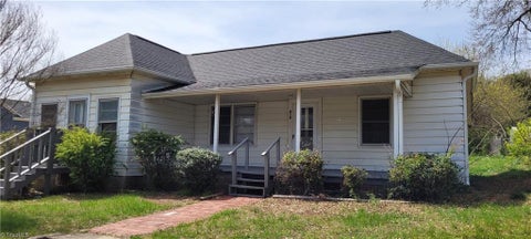 Homes For Rent - 914 Cranbrook Street<br/> Greensboro, NC 27407