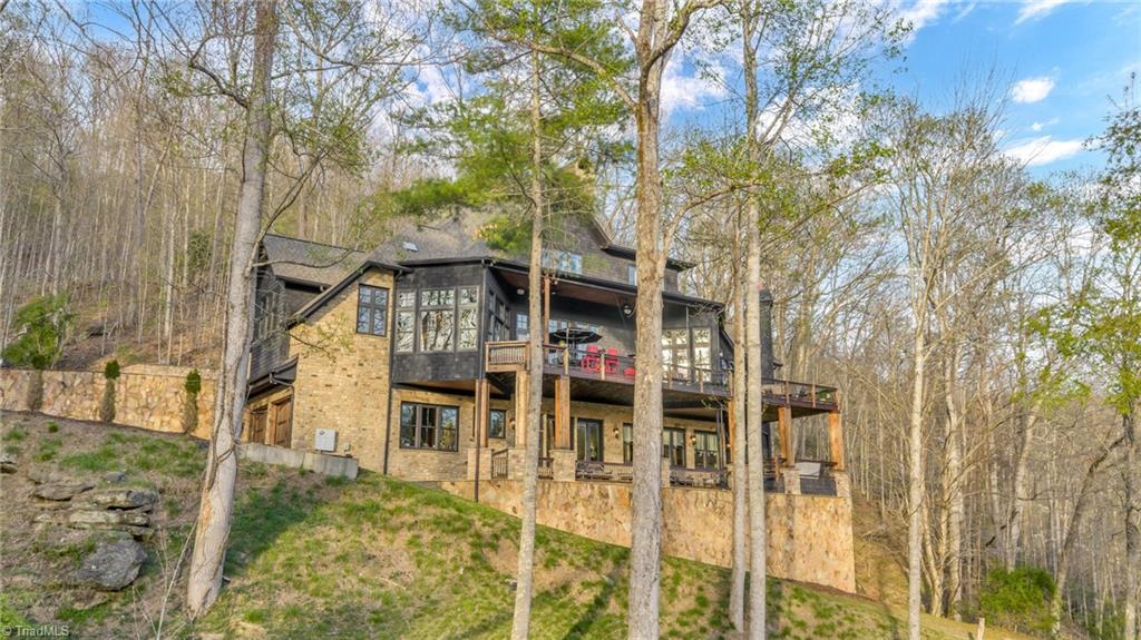 148 Hardwood Hill Drive