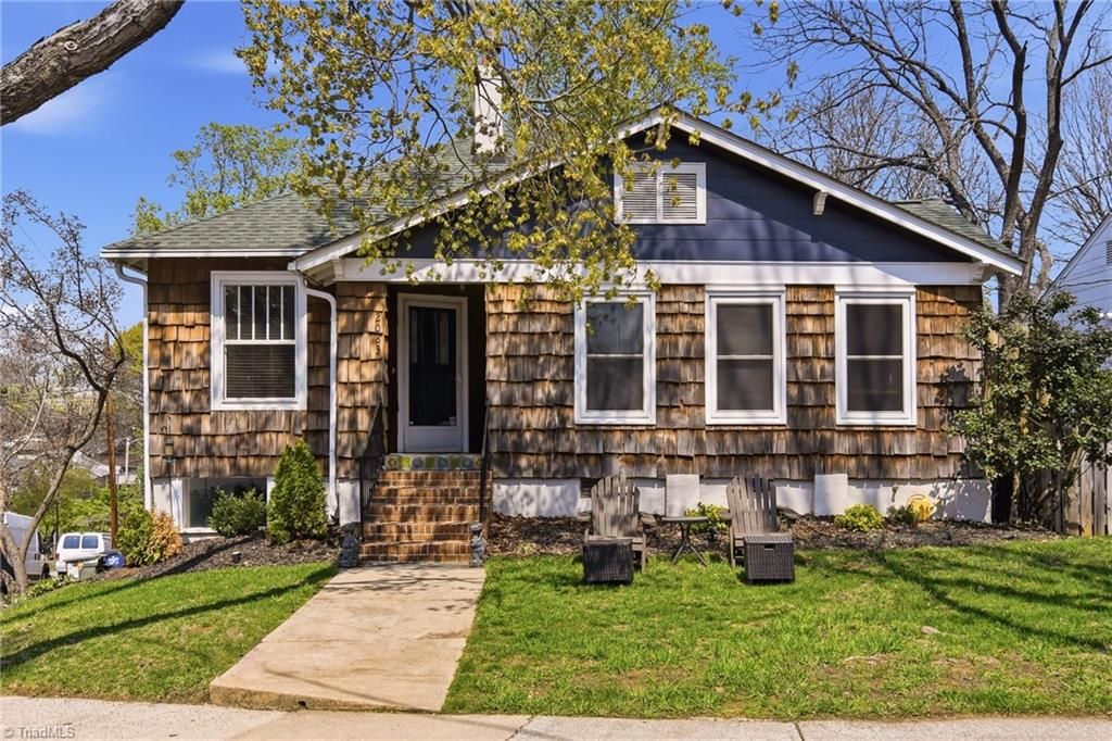Photo of 2083 Elizabeth Avenue, Winston-Salem, NC 27103 (MLS # 1213795)