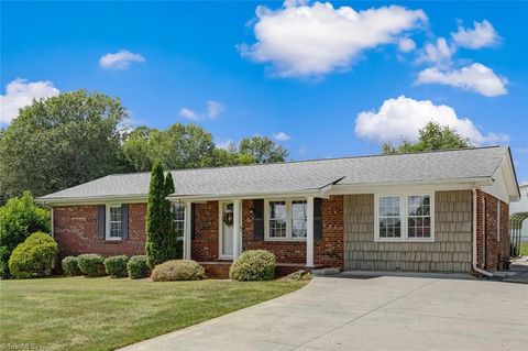 Apartment For Sale - 122 Legrande Drive<br/> Rockingham County, Eden, NC 27288