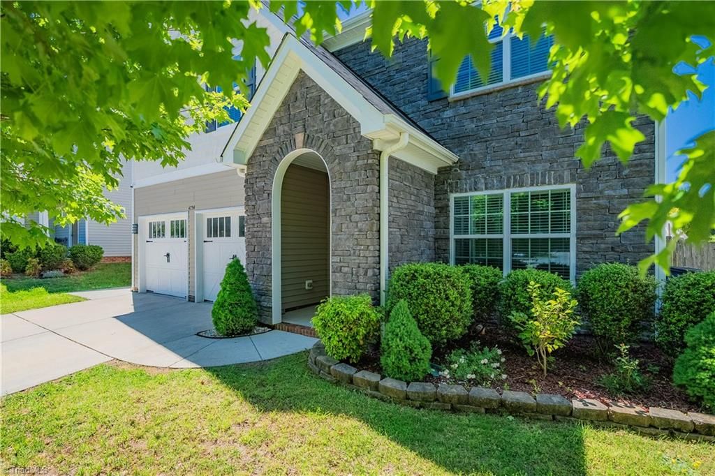 Photo of 4754 Abbey Park Road, Kernersville, NC 27284 (MLS # 1218847)