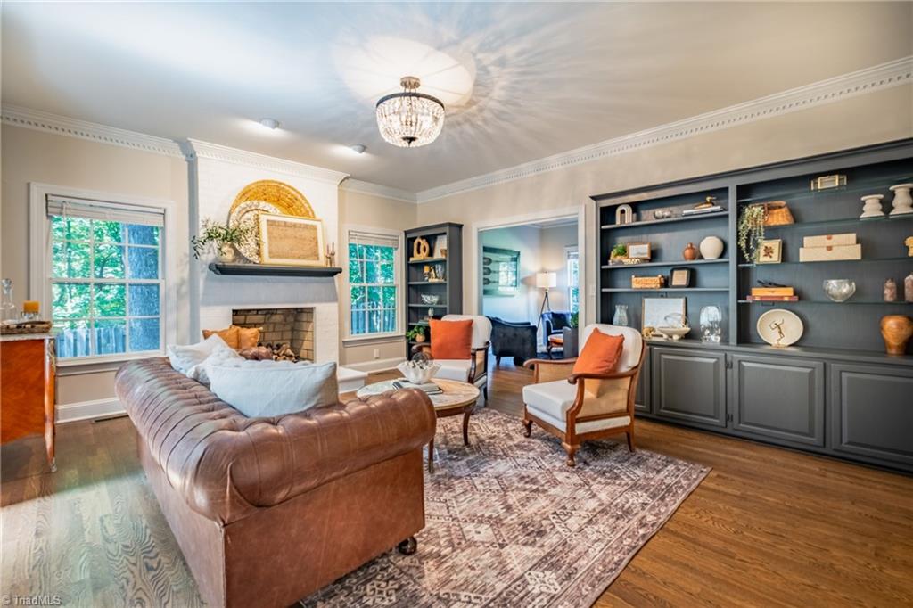 3103 Starmount Farms Drive