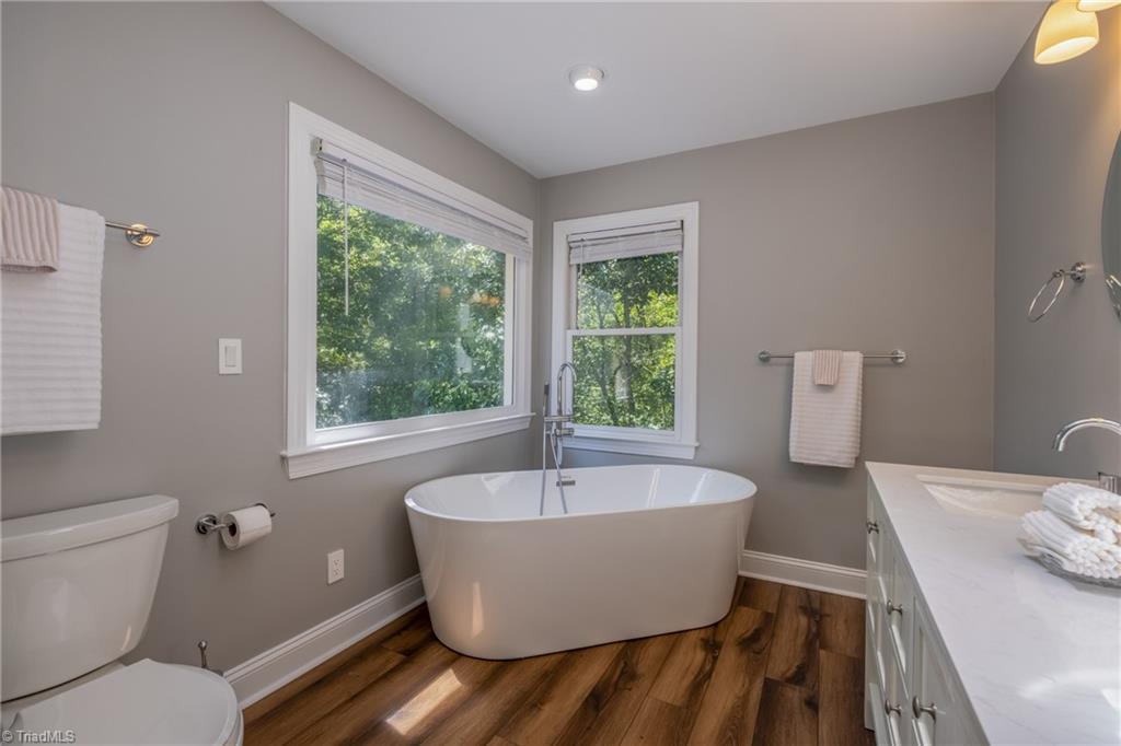 3103 Starmount Farms Drive