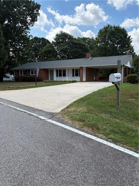 Homes For Sale - 756 Welcome Home Ch Road<br/> Wilkes County, North Wilkesboro, NC 28659