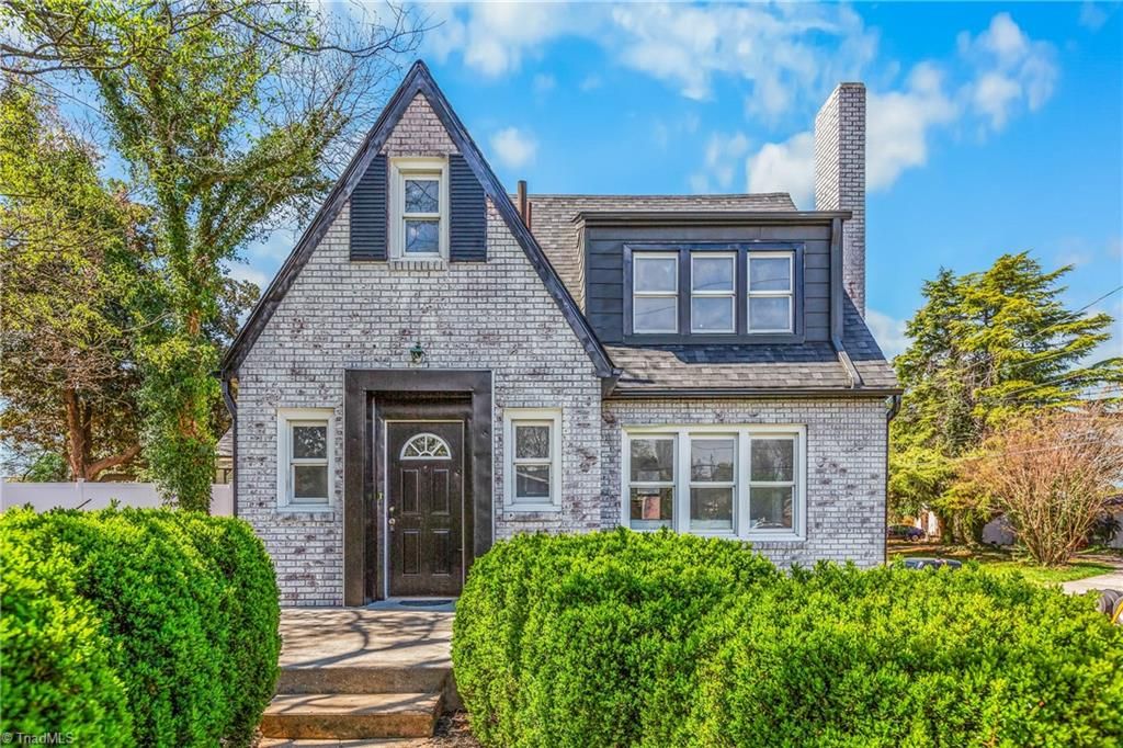 Photo of 2524 Cherry Street N, Winston-Salem, NC 27105 (MLS # 1213823)