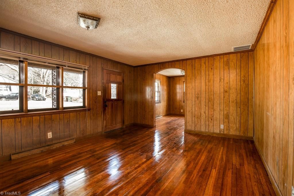 Photo of 1616 Lucas Avenue, Greensboro, NC 27405 (MLS # 1210233)