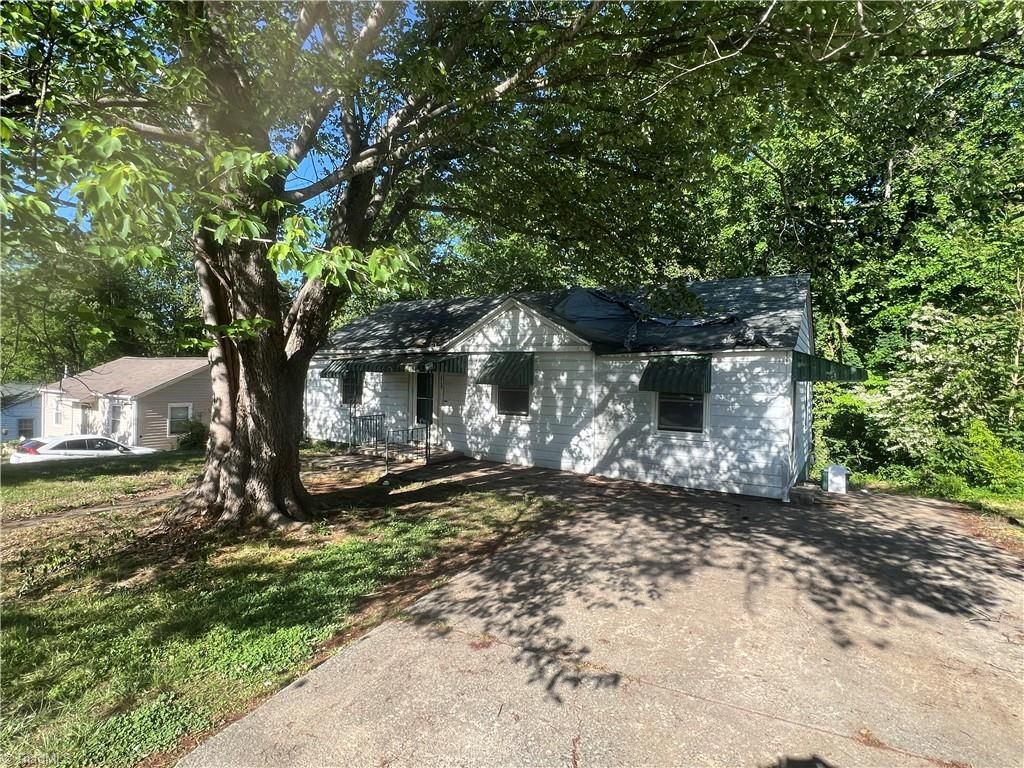 Photo of 2755 Konnoak Drive, Winston-Salem, NC 27127 (MLS # 1218125)